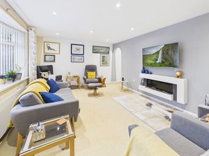 Living Room- click for photo gallery